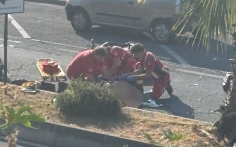 Incidente in moto, grave scooterista