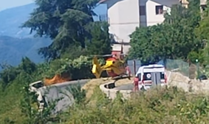 Altro incidente con il quad. Coppia finita fuori strada a Rezzo. Lui grave, lei illesa
