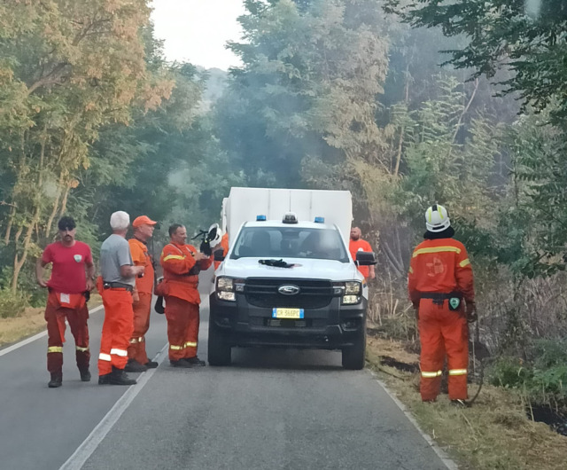 Volontari della Protezione Civile della Provincia di Imperia in Calabria in missione contro gli incendi boschivi