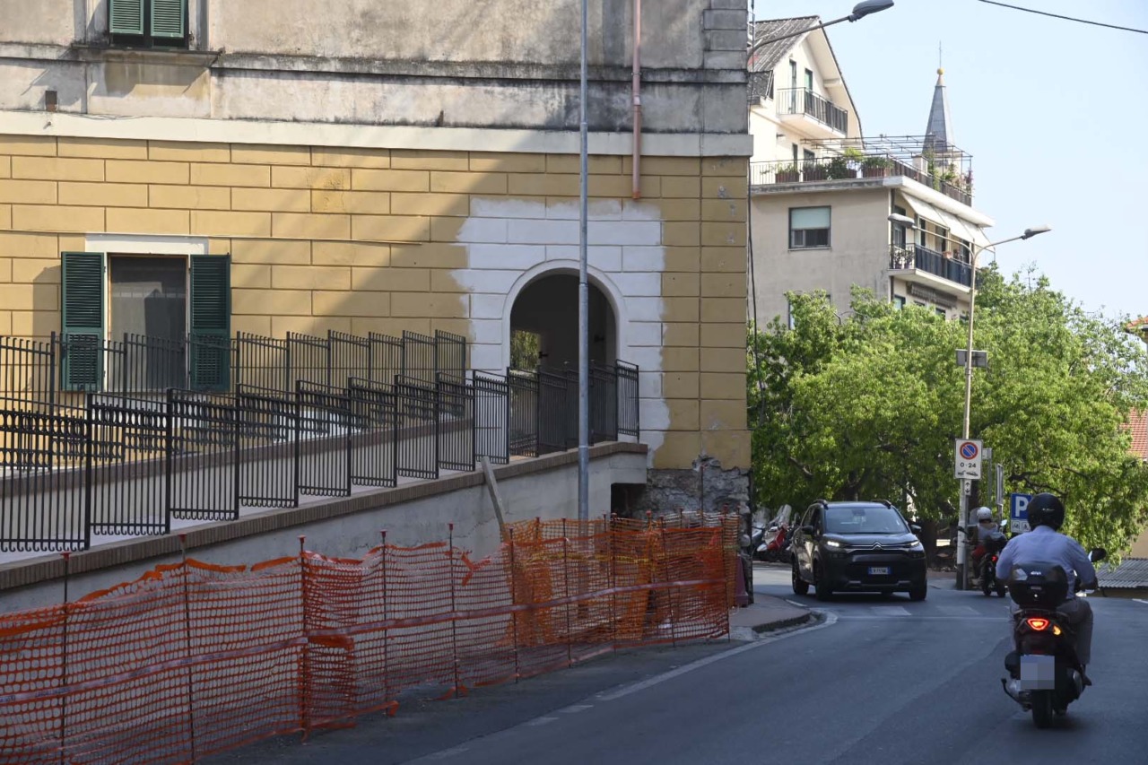 Via Agnesi: al via il nuovo percorso pedonale