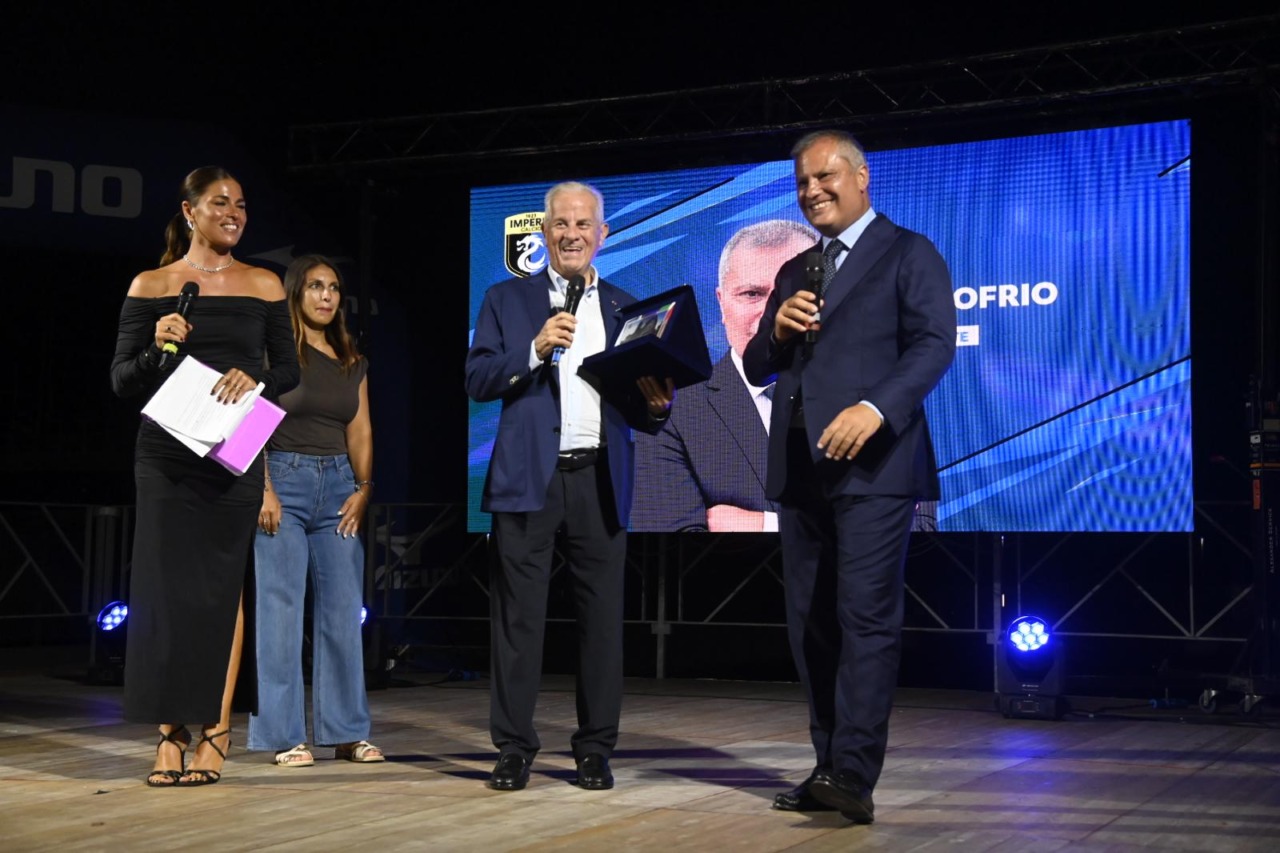 Il vernissage in Calata Cuneo della nuova Imperia di D’Onofrio