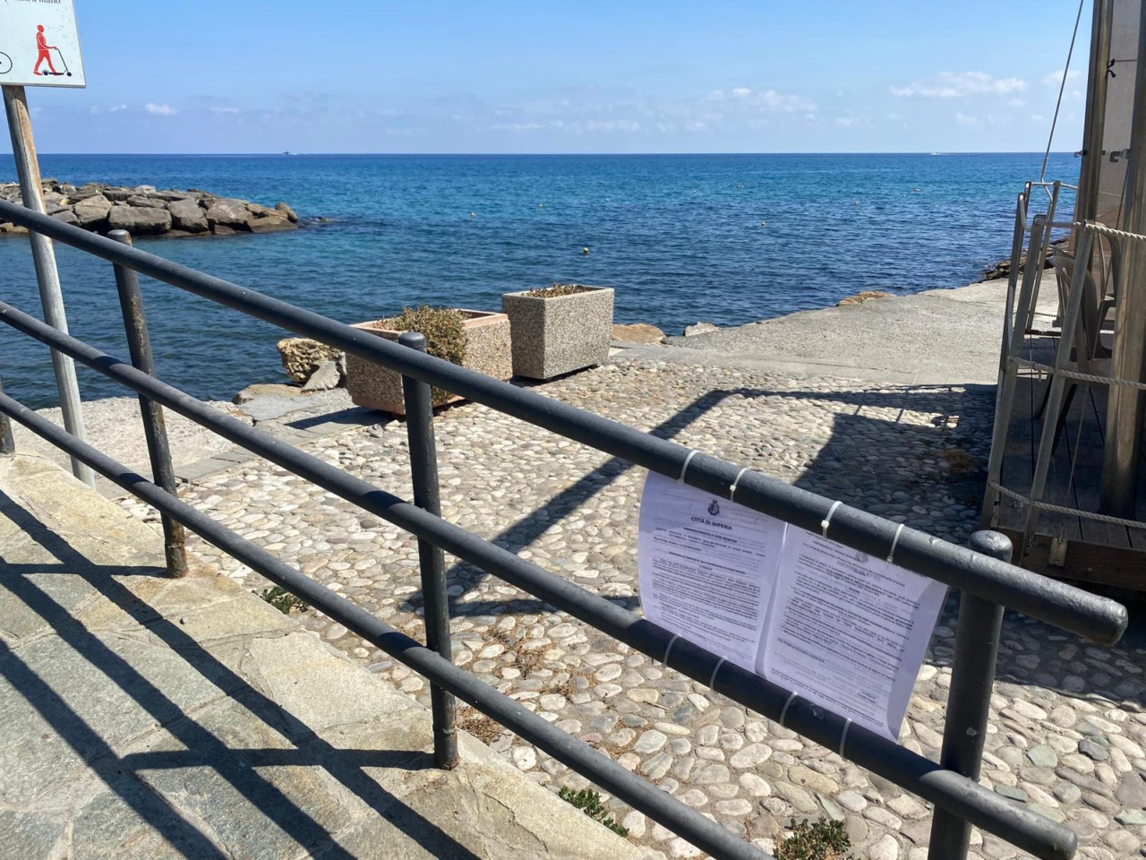 Scatta il divieto di balneazione anche a Imperia
