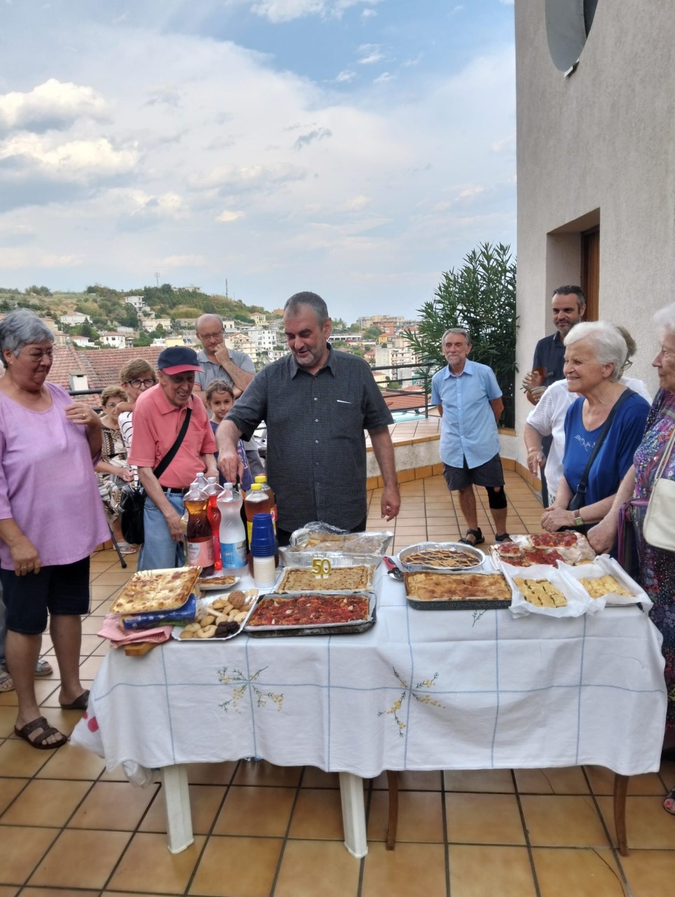 Baragallo in festa per i 50 anni di don Diego