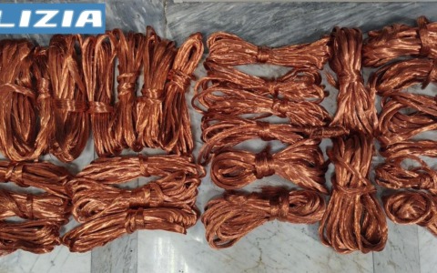 Polizia sequestra 280 chili di rame rubato dall’ex Parco Roja