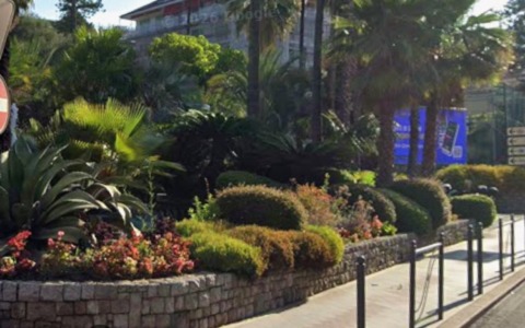 Lavori al marciapiede della fontana di parco Bellevue. Modifiche alla viabilità