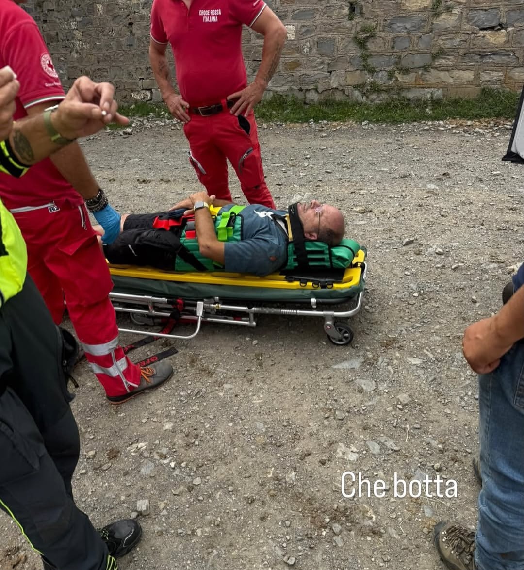 Due costole rotte per l’ex sindaco caduto mentre faceva down hill