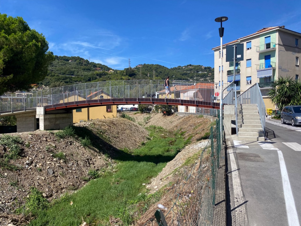 Inaugurata la passerella ciclopedonale a Castelvecchio