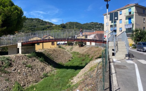 Inaugurata la passerella ciclopedonale a Castelvecchio