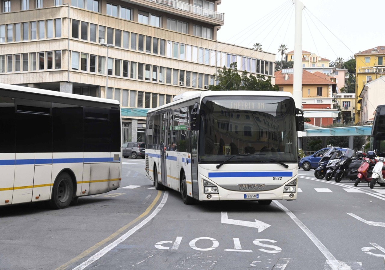 Pensionamento anticipato per 25 dipendenti della Riviera Trasporti