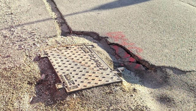 Strade di Vallecrosia al Mare devastate dalla fibra ottica. Fabio Perri mette in mora due imprese: “Ripristino entro 72 ore”