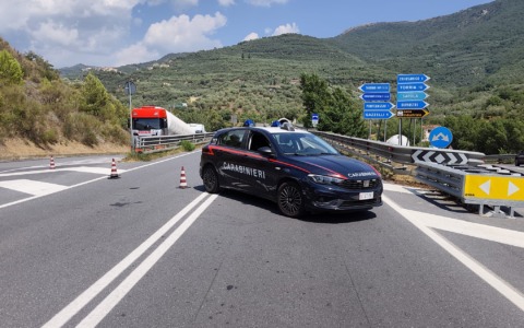 Tragedia sulla Statale 28, la vittima è un imperiese di 50 anni