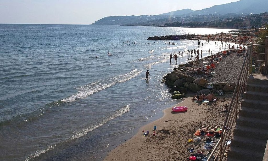 Vertice in comune su criticità balneazione. Rivieracqua promette verifiche per risalire alle cause