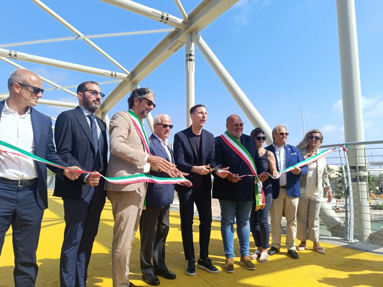 Taglio del nastro per il nuovo ponte sul torrente Argentina