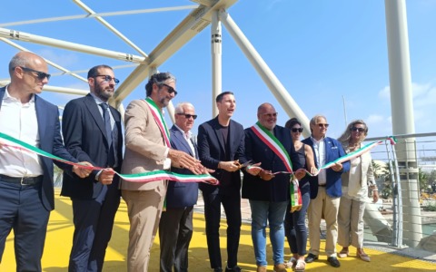 Taglio del nastro per il nuovo ponte sul torrente Argentina