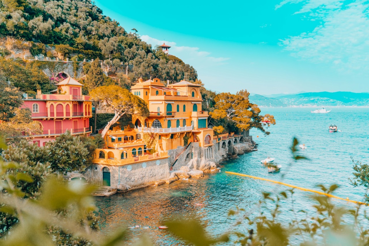 Prenotare le vacanze in Riviera senza rischi: occhio ai cloni dei siti di prenotazione