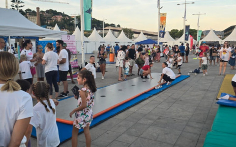 Oltre 350 bambini per “Sport a Vele spiegate”: la banchina una palestra a cielo aperto