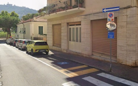 Taggia, nuovi orari per le aree pedonali e inversione senso di marcia di via Bracco