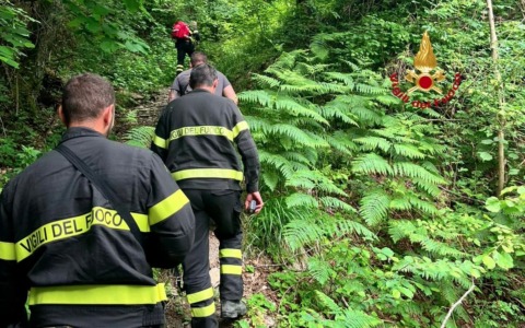 Trovato l’uomo di 61 anni disperso nei boschi di Badalucco. Notte di ricerche e stamattina la bella notizia
