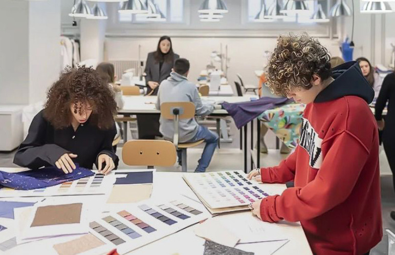 Confindustria Imperia e Accademia del Lusso di Milano insieme per sostenere i giovani: borse di studio per un valore complessivo di 20.000 euro rivolte agli studenti dei corsi di moda