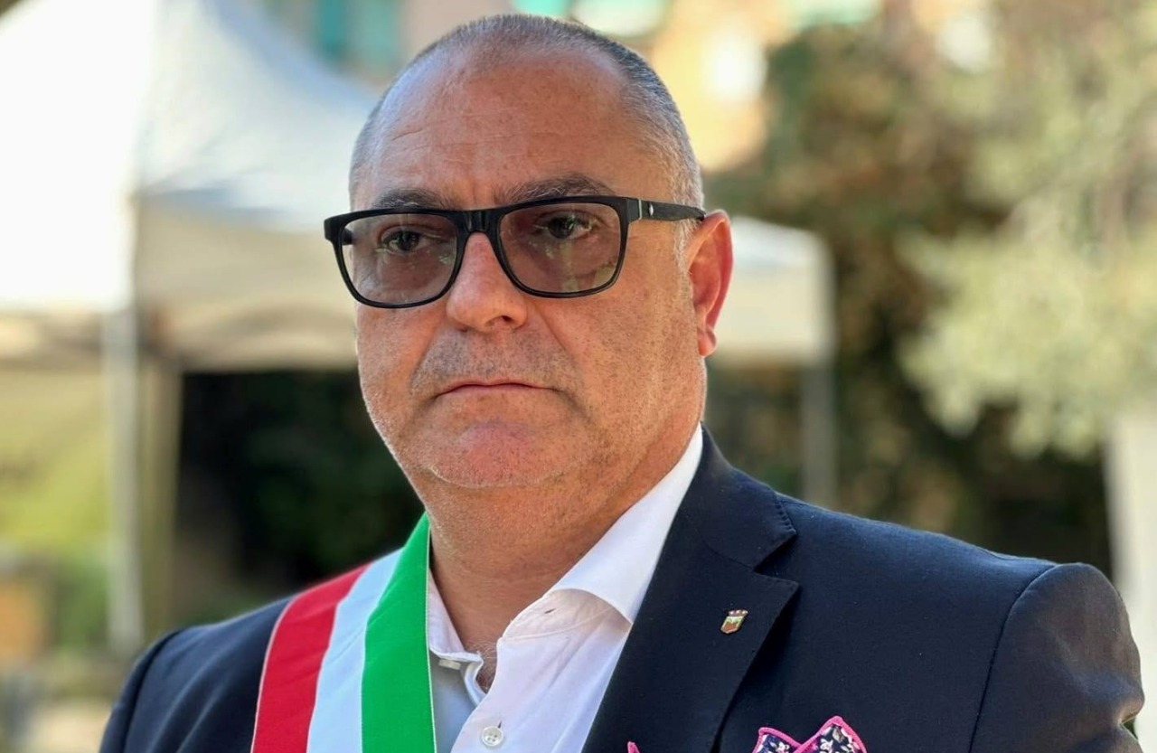 Pugno duro di Vallecrosia sui furbetti dei rifiuti: 3.500 euro di multe con le telecamere