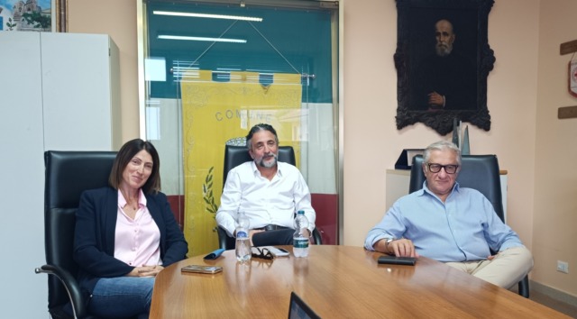 Niente terzo mandato per il sindaco Conio: «Tempo di restituire alla mia famiglia»