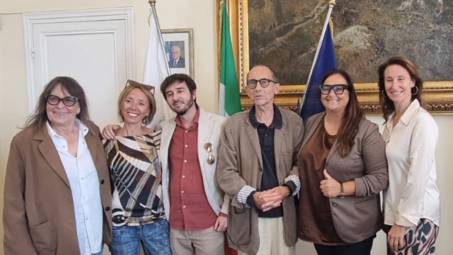 Corsi di lingue e teatro a Borghetto San Nicolò