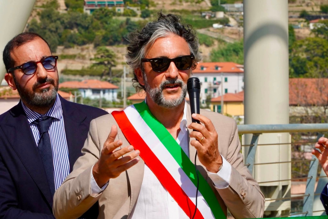 “Strani rumori in due aule avvertiti dalle insegnanti”. Il Sindaco chiude la scuola Soleri di Taggia