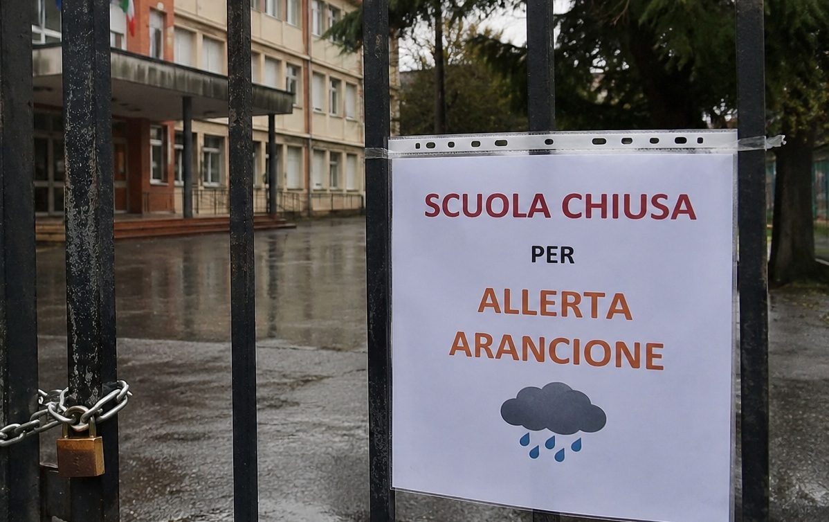 Scuole chiuse per allerta arancione: ecco in quali comuni